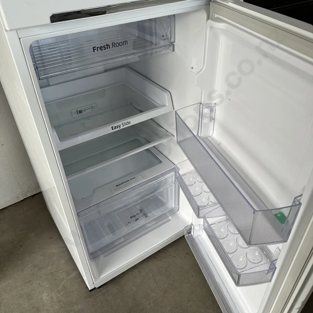 fridge freezer Image 1++