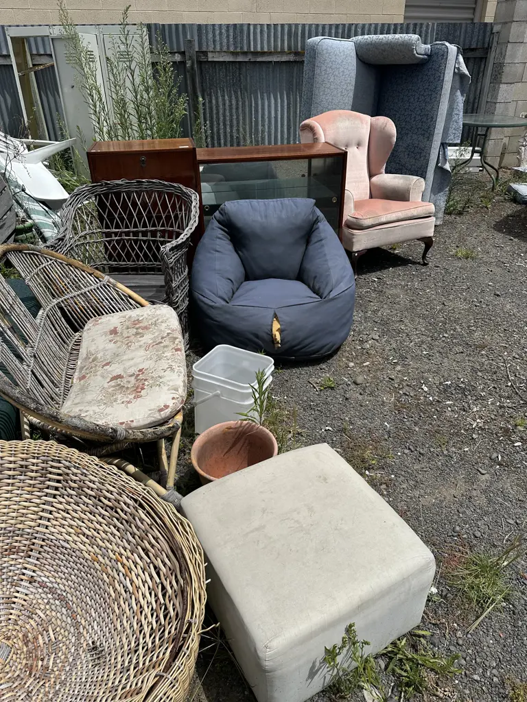 $100 gifted to the purchaser of these items - conditions apply. See other photos and detail Image 1++