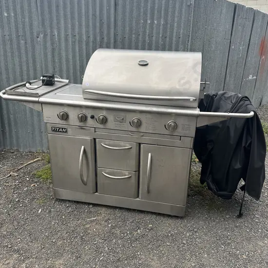 TITAN solid stainless steel BBQ on wheels, plus gas bottle