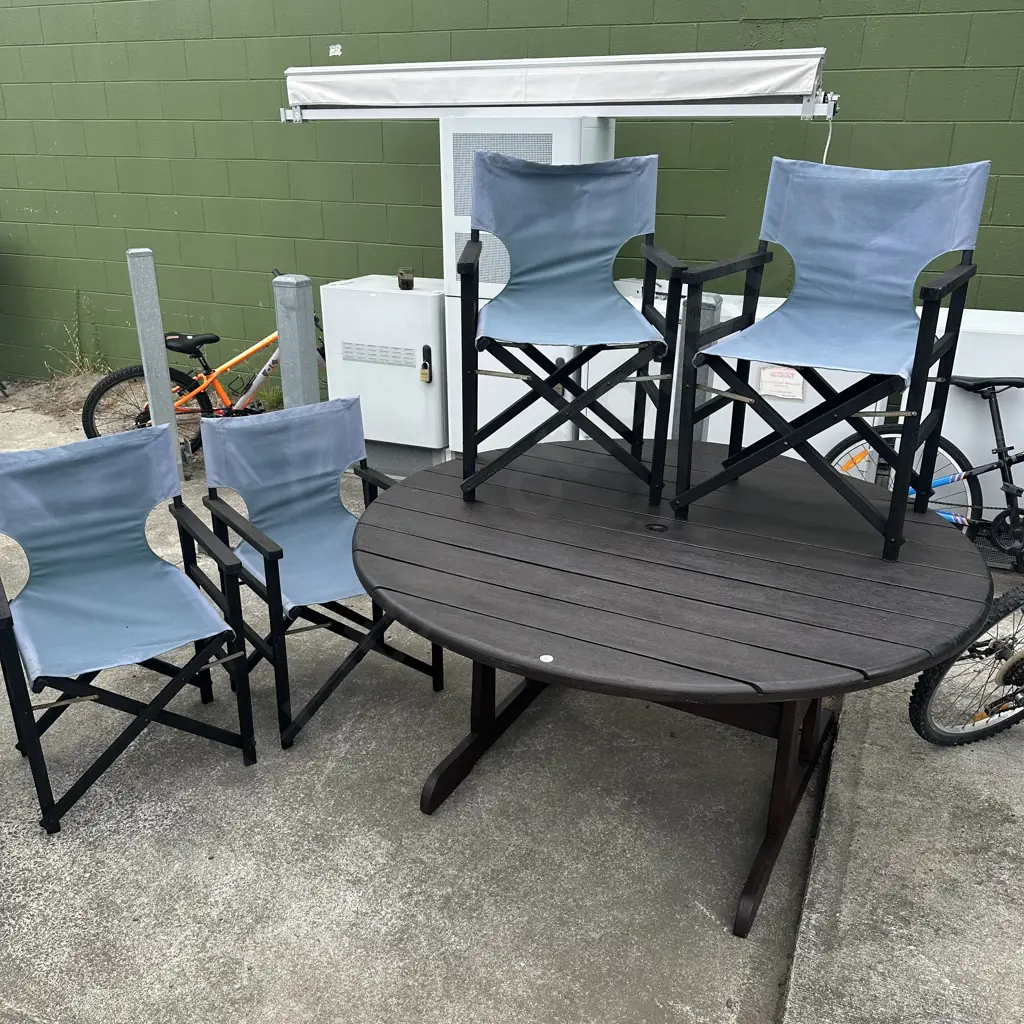 Kwila outdoor table 1500mm, and 4 folding chairs, all fresh stained Image 1++