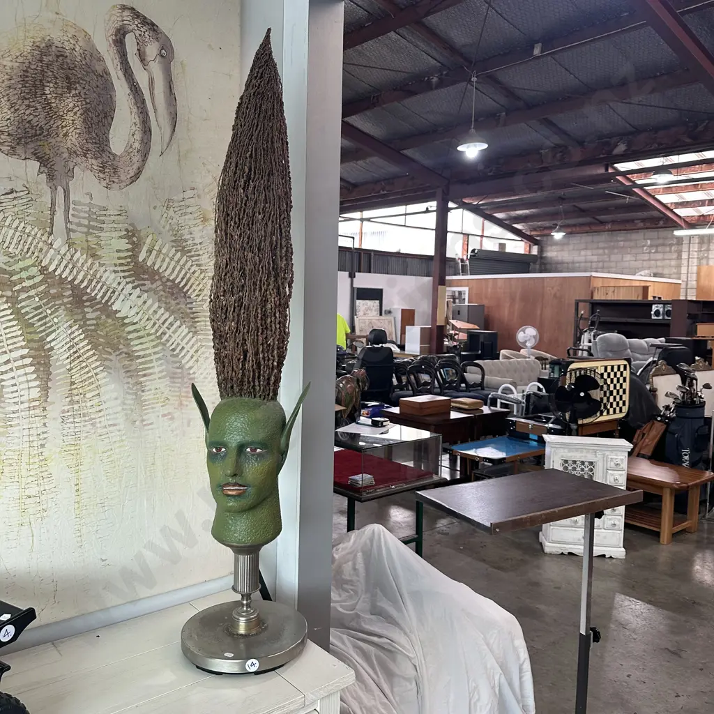 Spock sculpture 1270mm Image 1++