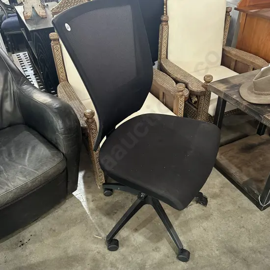 Jasper J office chair