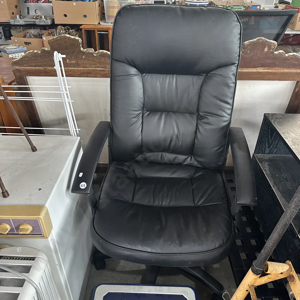 office chair Image 1++