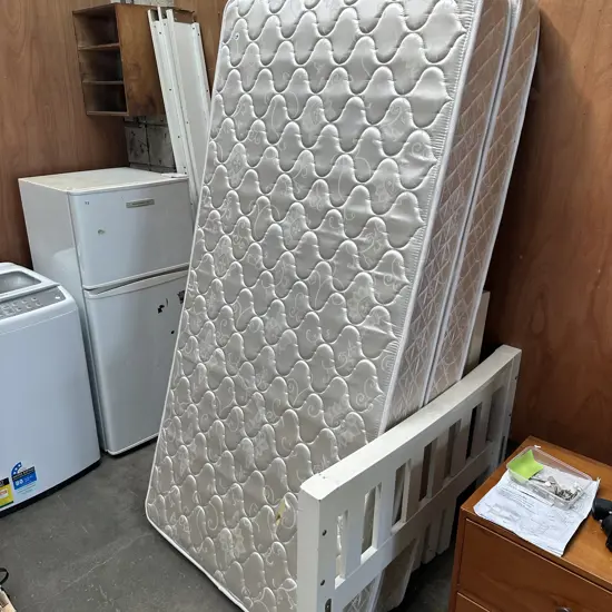 Pair of single beds, can be made into bunks - average.