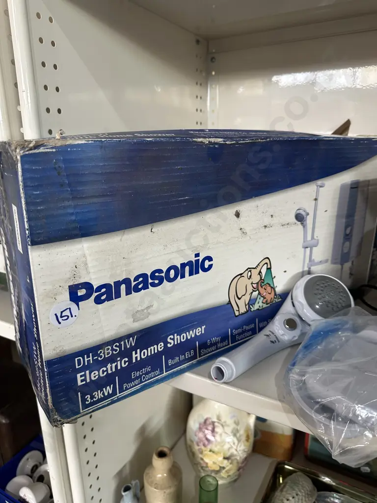 electric home shower boxed and unused Image 1++