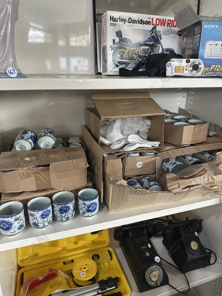 large lot new decorative cups and spoons Image 1++