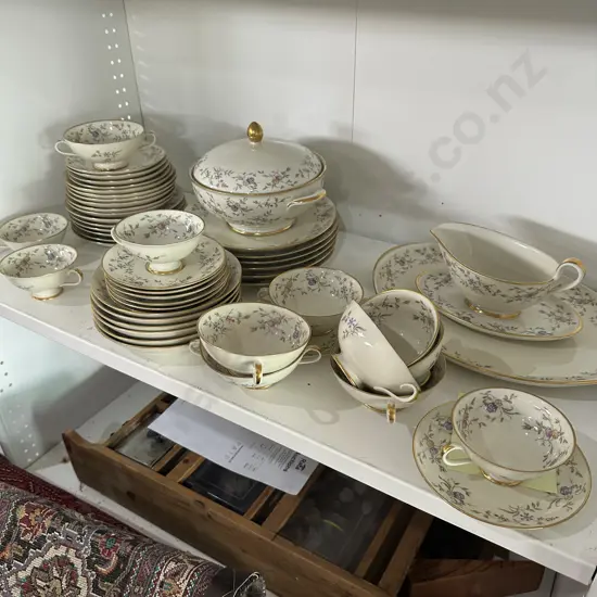 German 6 place dinner service