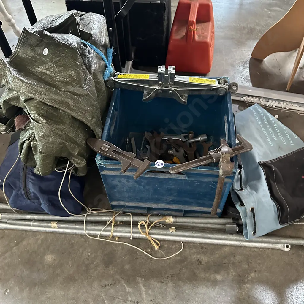 Bin of old tools, tent and shower tent, Image 1++